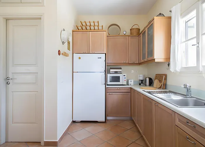 Sunset Retreat Sophia Semesterbostad